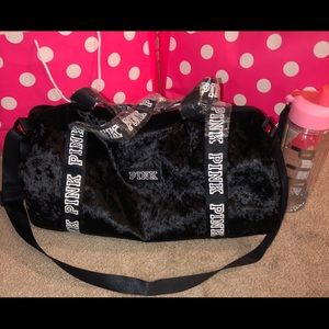 Victoria’s Secret Pink duffle bag brand new